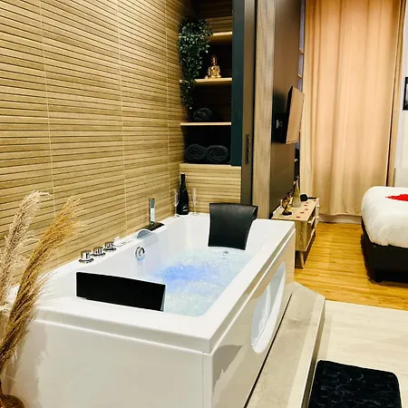 Suite Cosy Jacuzzi Troyes - Secrets D'Ana Buitenkant foto
