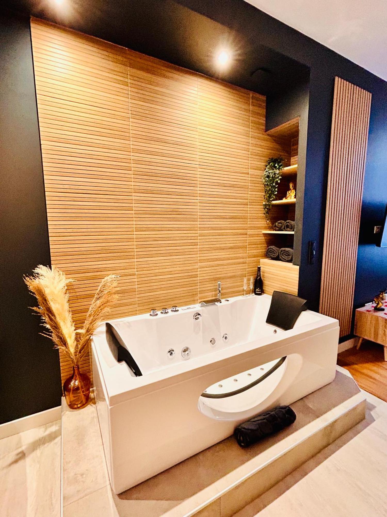 Apartment Cosy Jacuzzi - Secrets D'ana